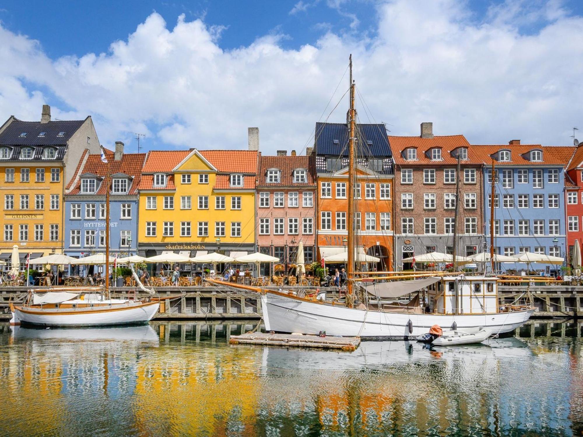 Sanders Square - Spacious Six-Bedroom Apartment Near Amalienborg Kopenhagen Buitenkant foto